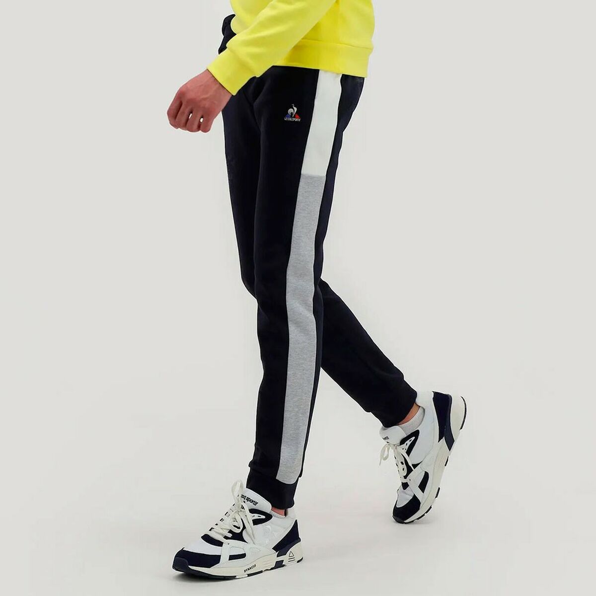 V8H48FD3748D688BCD0A186800D2455CEC8R4725336P3