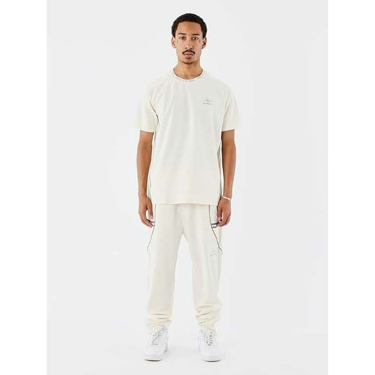 V3H6F0A4774715571B6FCCCF03B6FDD8D6AR7068956P6