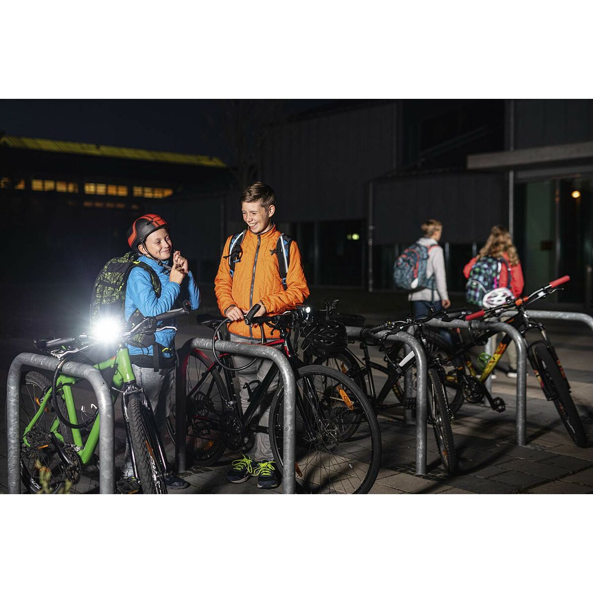 V3HAE86B9FBCCF7EAF8ADB933B147A79775R7320718P9