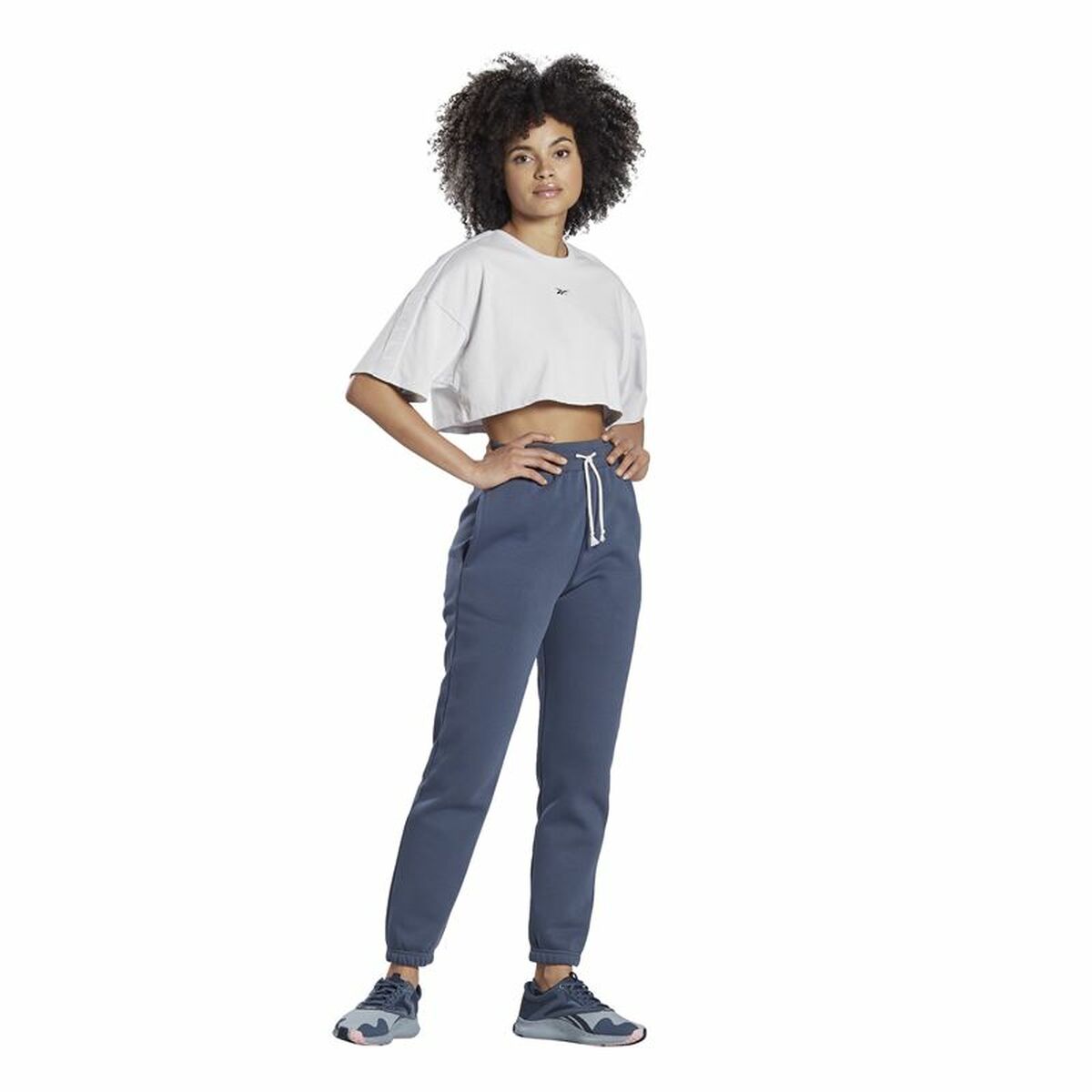 V8HC5A921AED1BE1627687785FA689335E1R4487392P6