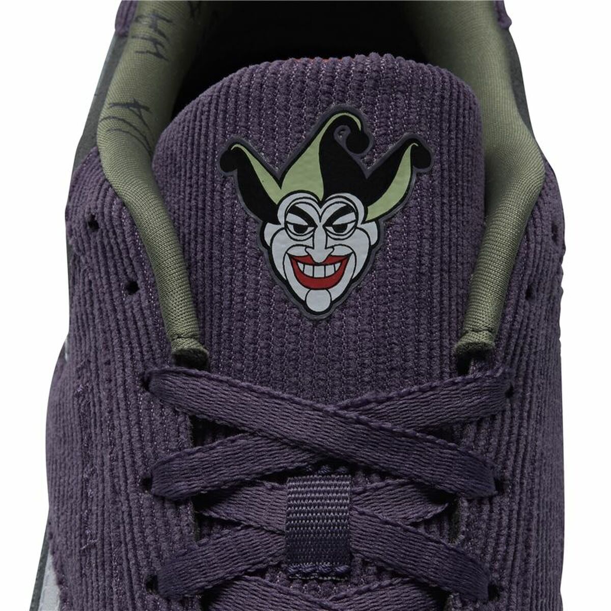 V6H03A95BBCF9F63090A4CD6BDD0C0A160BR3298584P7