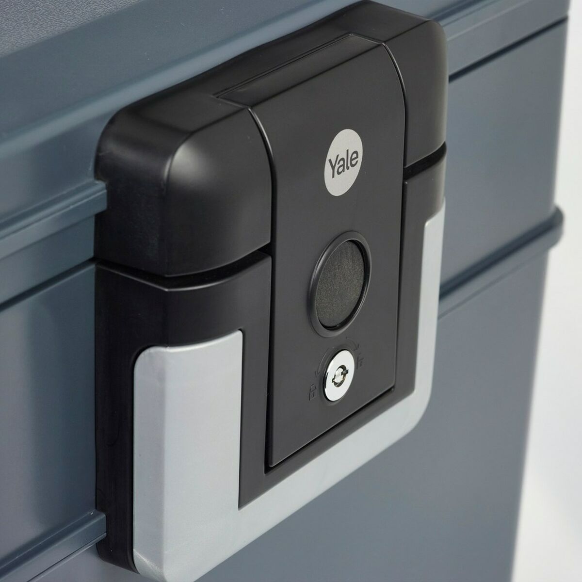 V8H21C7649F716994C6DC78F639F2A867EDR6408108P8