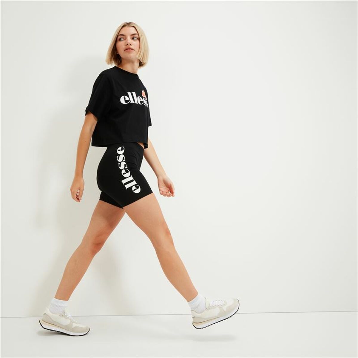 V5HEE8F5AF939EA42F3C5ACEF87F9F5011CR7231209P6