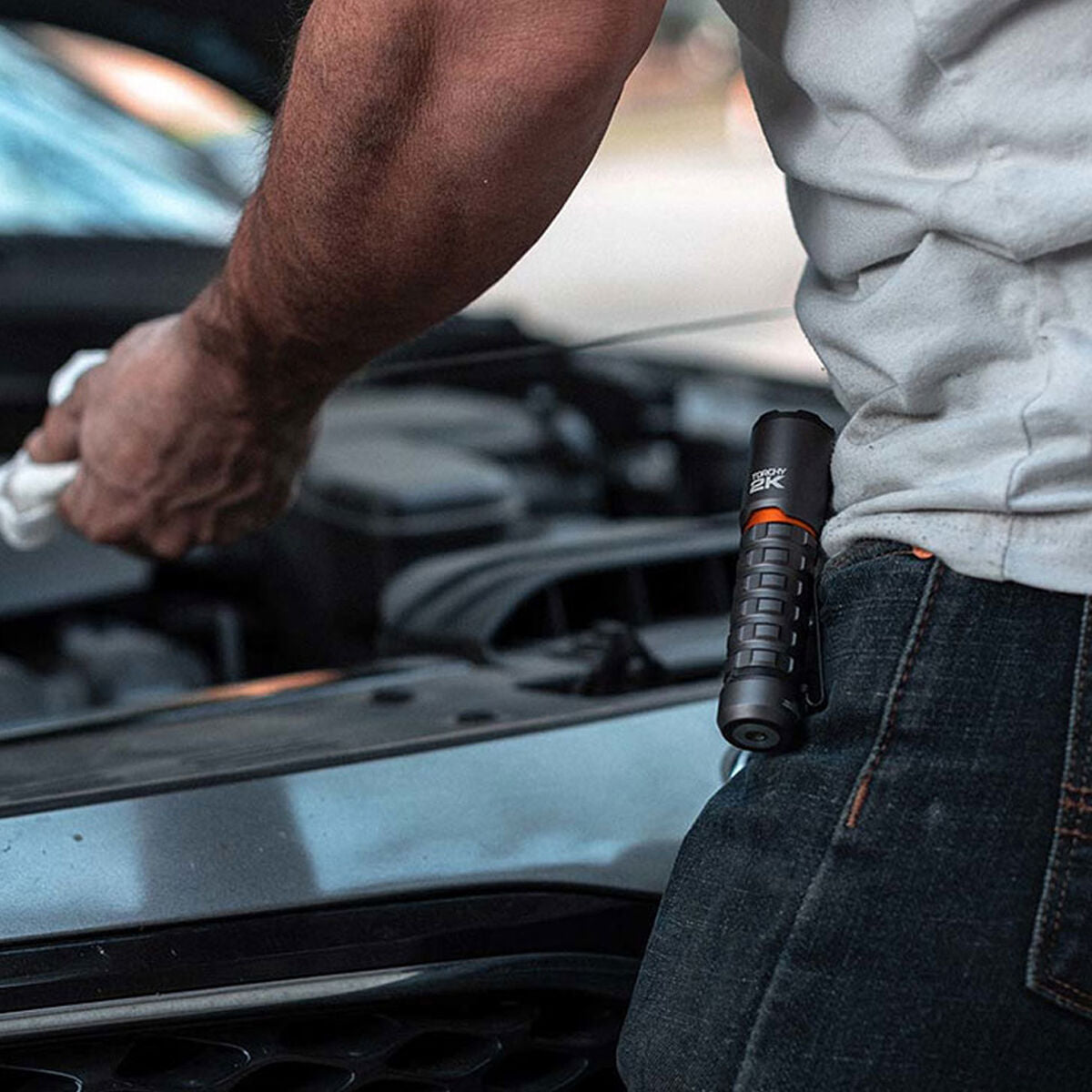 Torcia LED ricaricabile Nebo Torchy 2K 2000 Lm Compatta