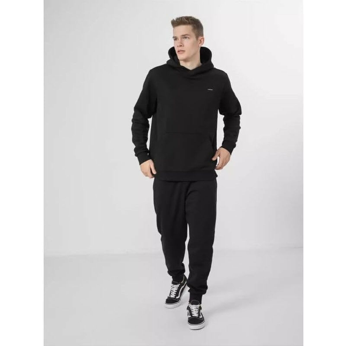 V7HA151B30136559B66A5654CCECC7003B8R5438246P4