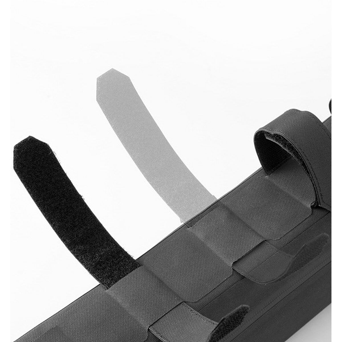 V4H2BEF9668F3F5E605298C20E1EF5456CBR6468130P7