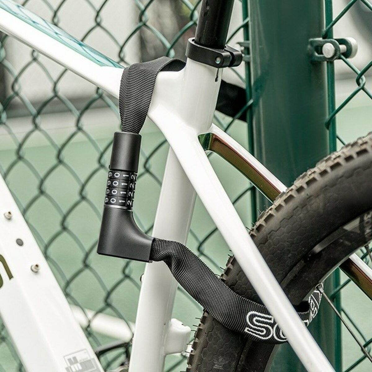 V5H899511EE2CAA1D0FAFD6C54E1EA24526R6465114P2