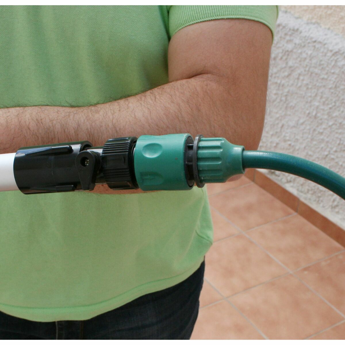 V2HBF7192FFE5879A06CA2061AA7113D1F8R5759098P10