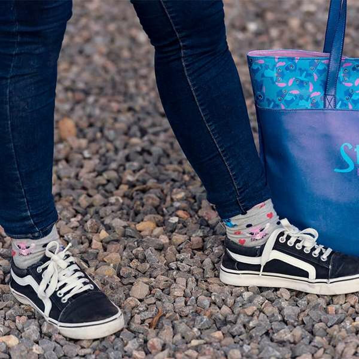 V4HB30C827CFDCB95BB90E04FC83D217757R5427137P1