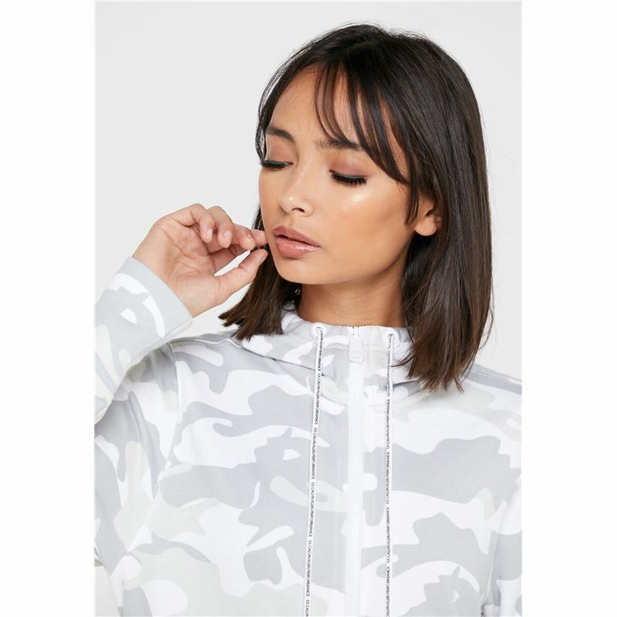 V10HCC4B9F0679BDEE927E803B2CEBC2E89CR3987474P4