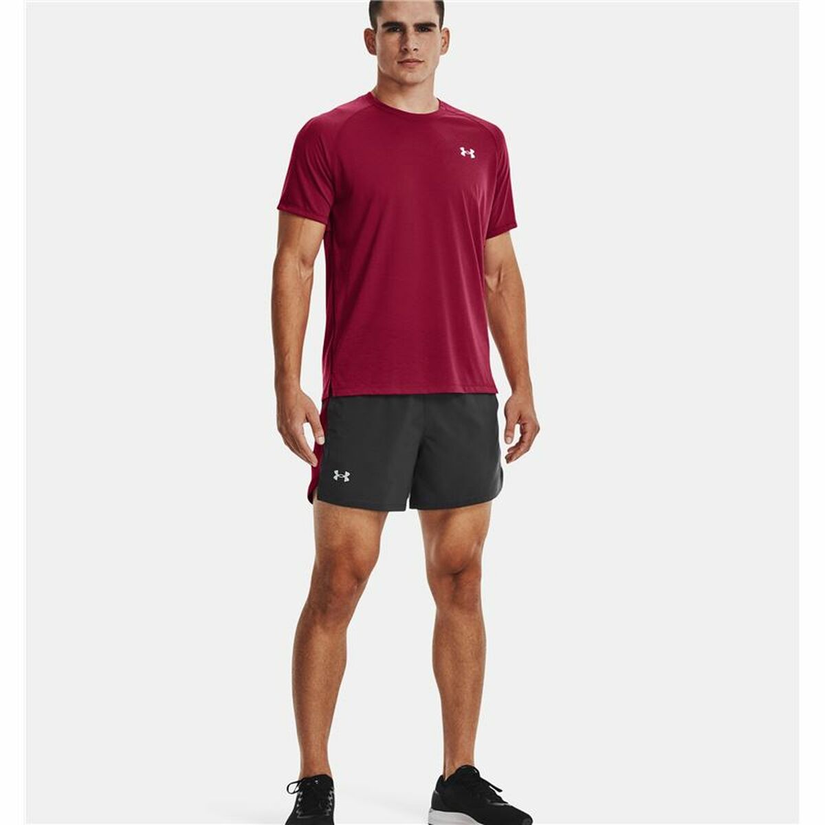 Pantaloni Corti Sportivi da Uomo Under Armour Launch SW Grigio scuro 5"